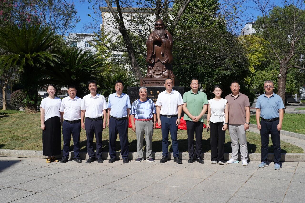 1759205550669020.jpg 2.jpg